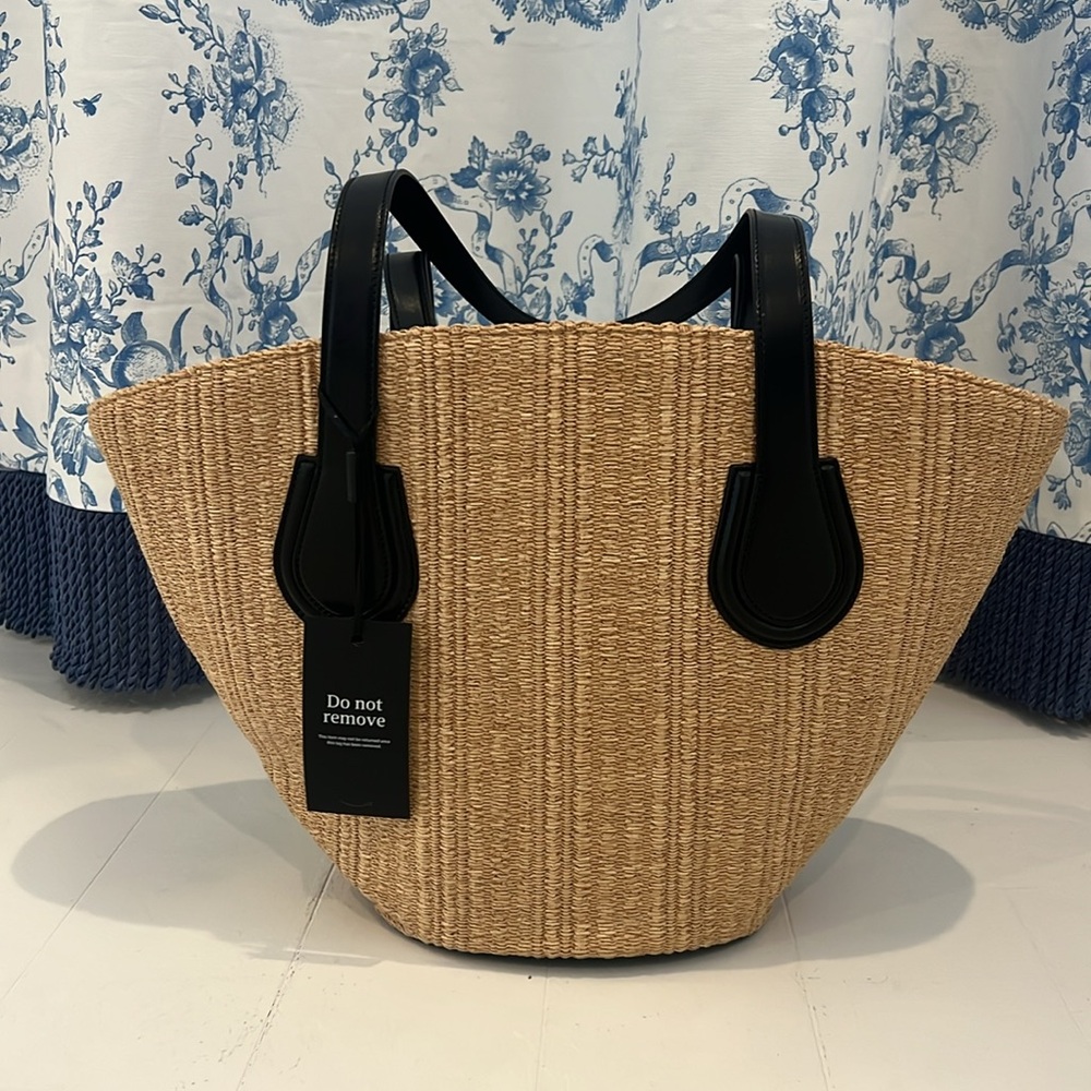 Mark Cross Arc Basket tote Raffia / leather bag brand new with tag and dust bag